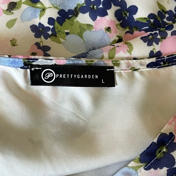 Casual Pink and Green V-Neck Flutter Sleeve Dress - Picture 6 of 7